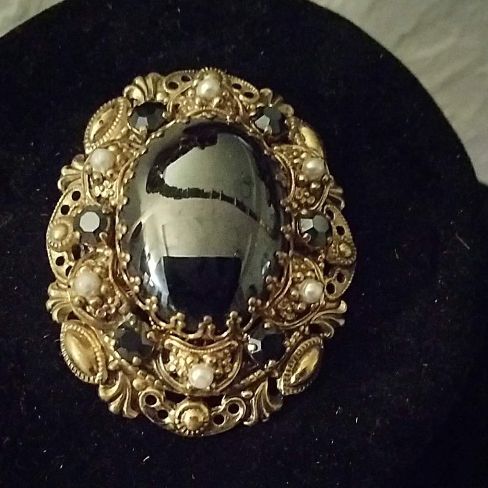 Brooch